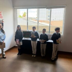 Metropolitan Academy, Feria de Arte Junio 2026